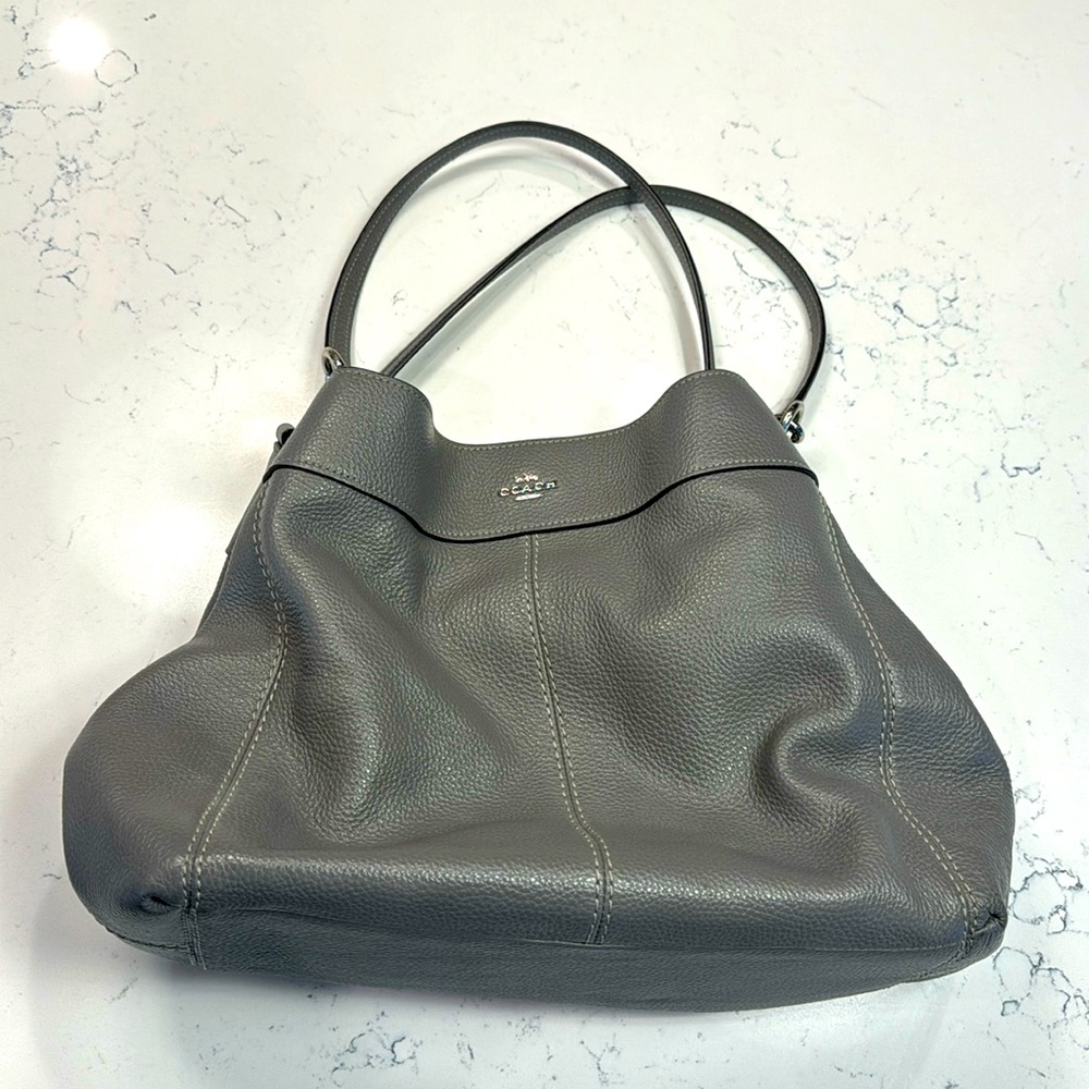NWOT Grey Coach purse